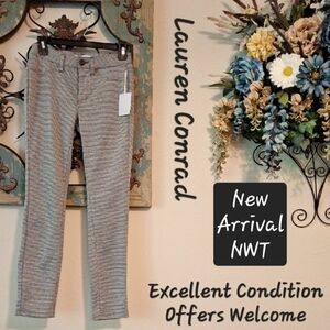 LC Lauren Conrad Black and White Skinny Pants. NWT Size XS